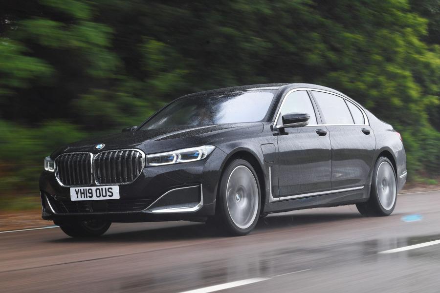  BMW 745Le xDrive (G12) 2019 года  (UK) (фото 20 из 26)